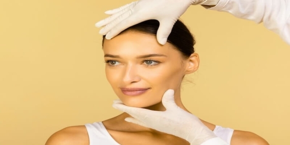 Yeni Yıla Kendinizi Yenileyerek Girin: Burun Estetiğinde Op. Dr. Gökhan Semerci Farkı